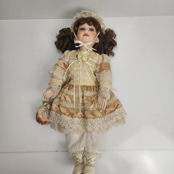 Donna Marie Cracker Barrel Exclusive American Classics Collection Porcelain Doll - Picture 1 of 14
